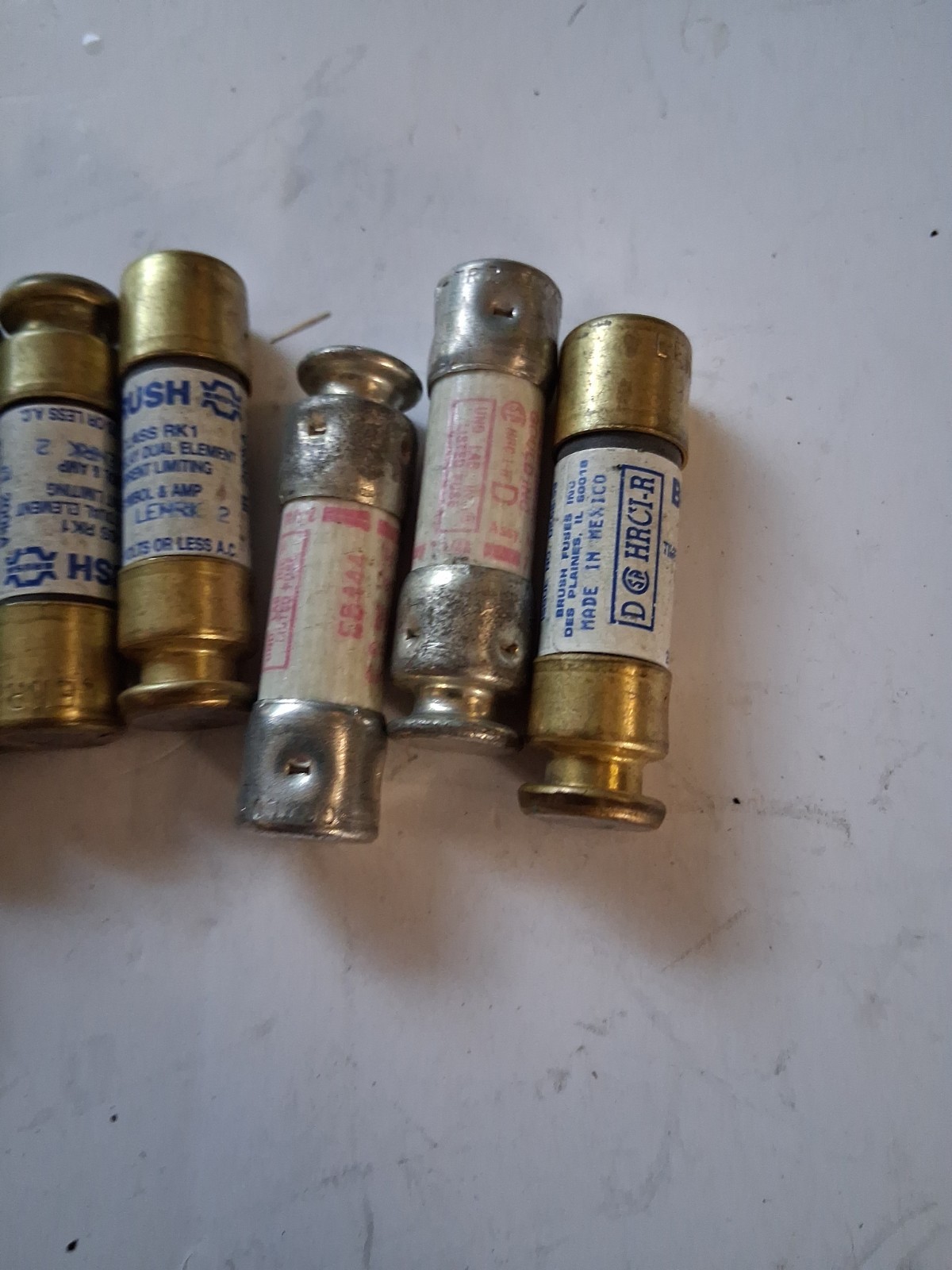 8 Ferraz Shawmut TR2R, 2 Amp, 250V, Class RK5 Time delay fuse (LOC4)
