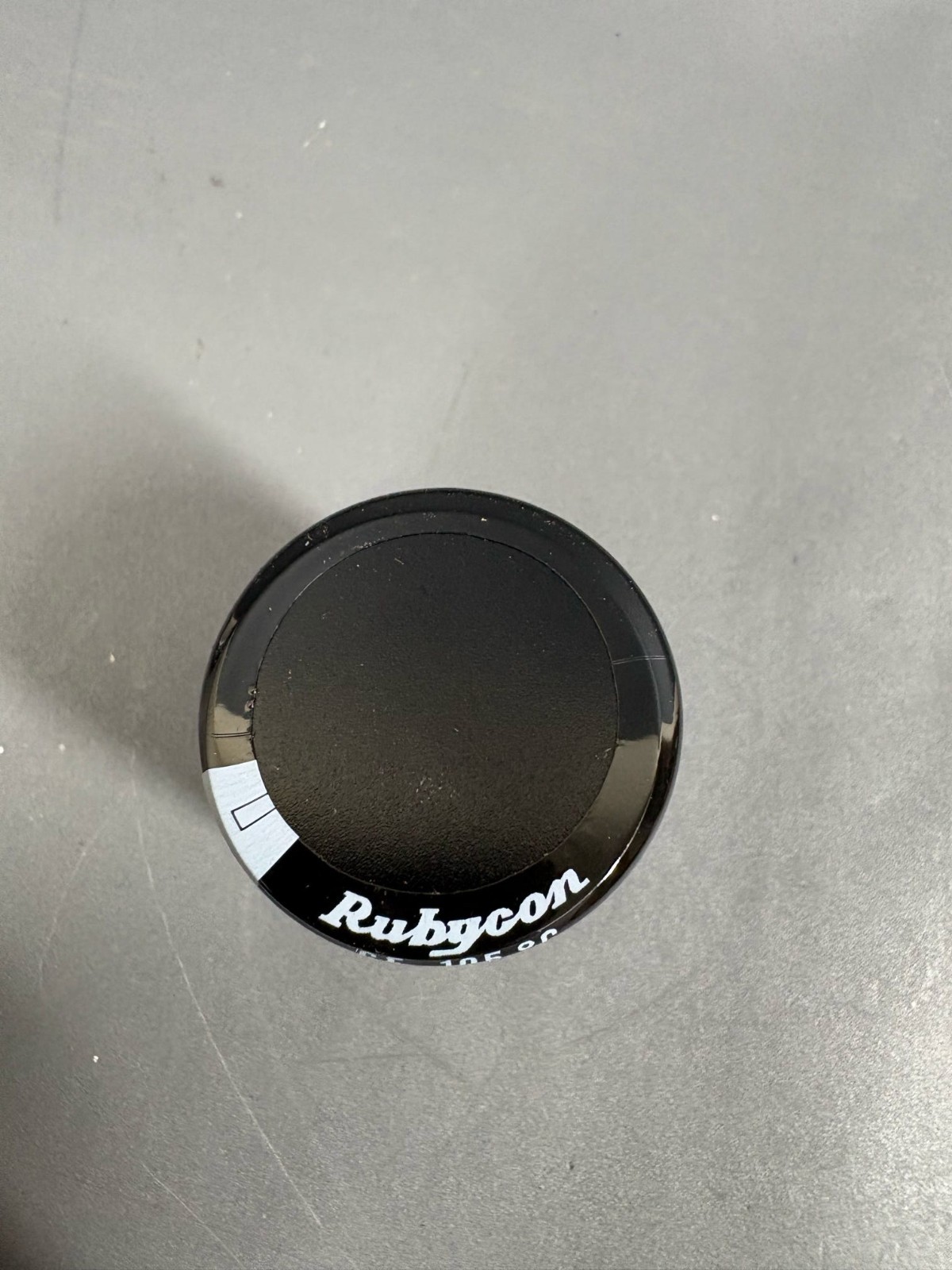 5x Rubycon 200V 2200uF Snap-In Aluminum Electrolytic Capacitor 105°C 35x50mm