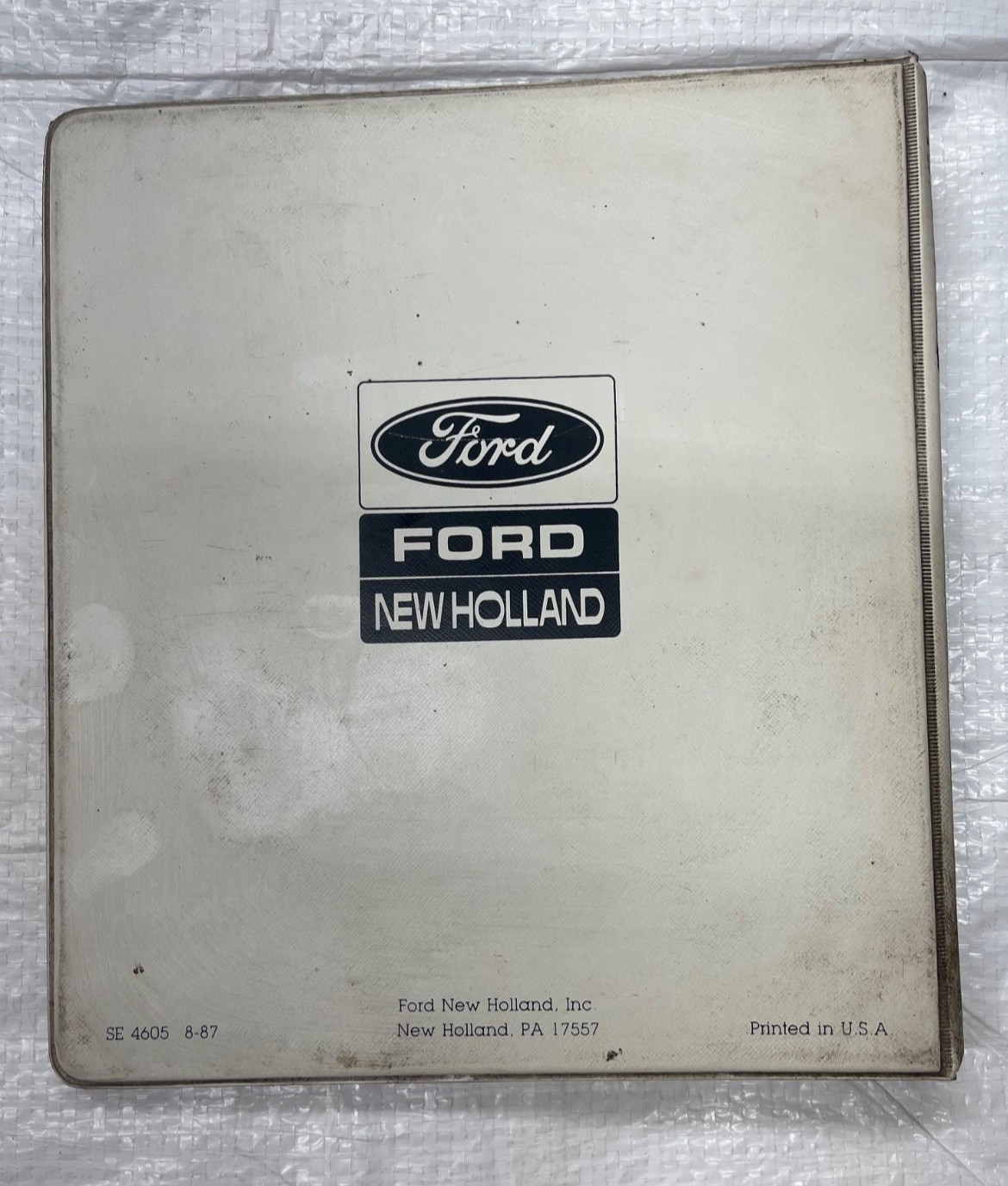 Ford New Holland Service Tools and Equipment Binder SE 4605