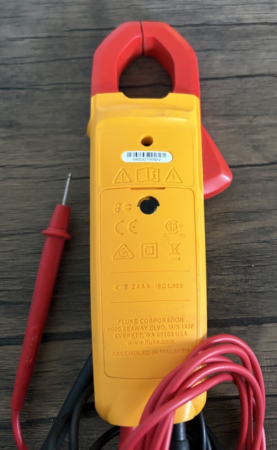 Fluke 323 true rms clamp multimeter with leads. Tested and working