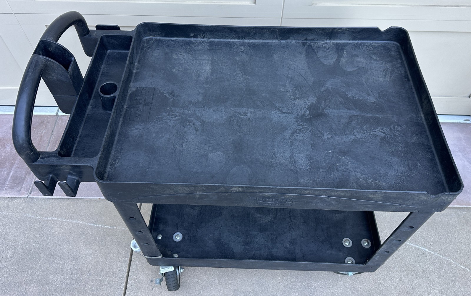 Rubbermaid FG452088BLA Commercial Heavy-Duty Utility Cart – Very Good Condition