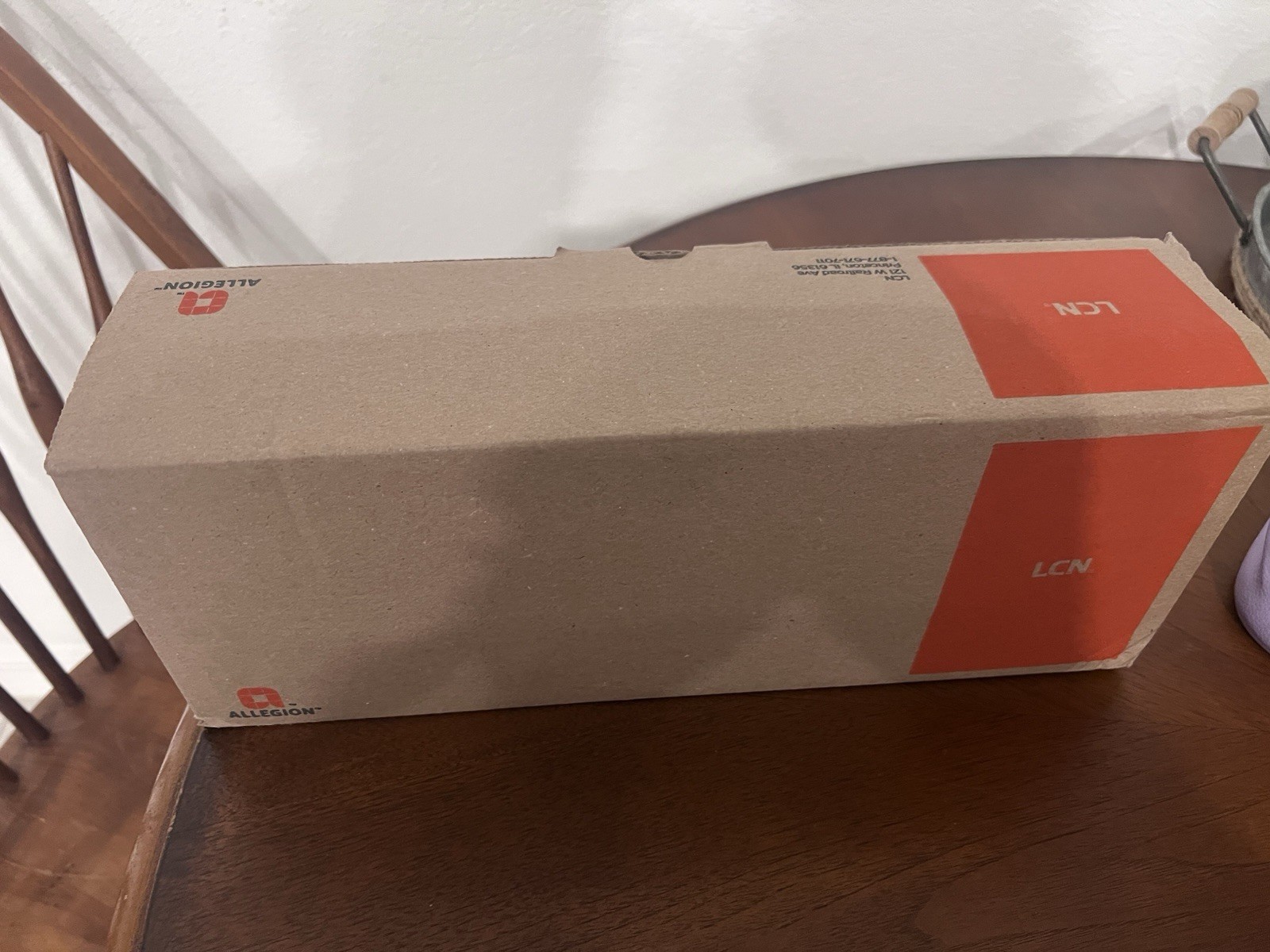 lcn 4040XP TBRST Alum/689 CUSH (FREE SHIPPING)