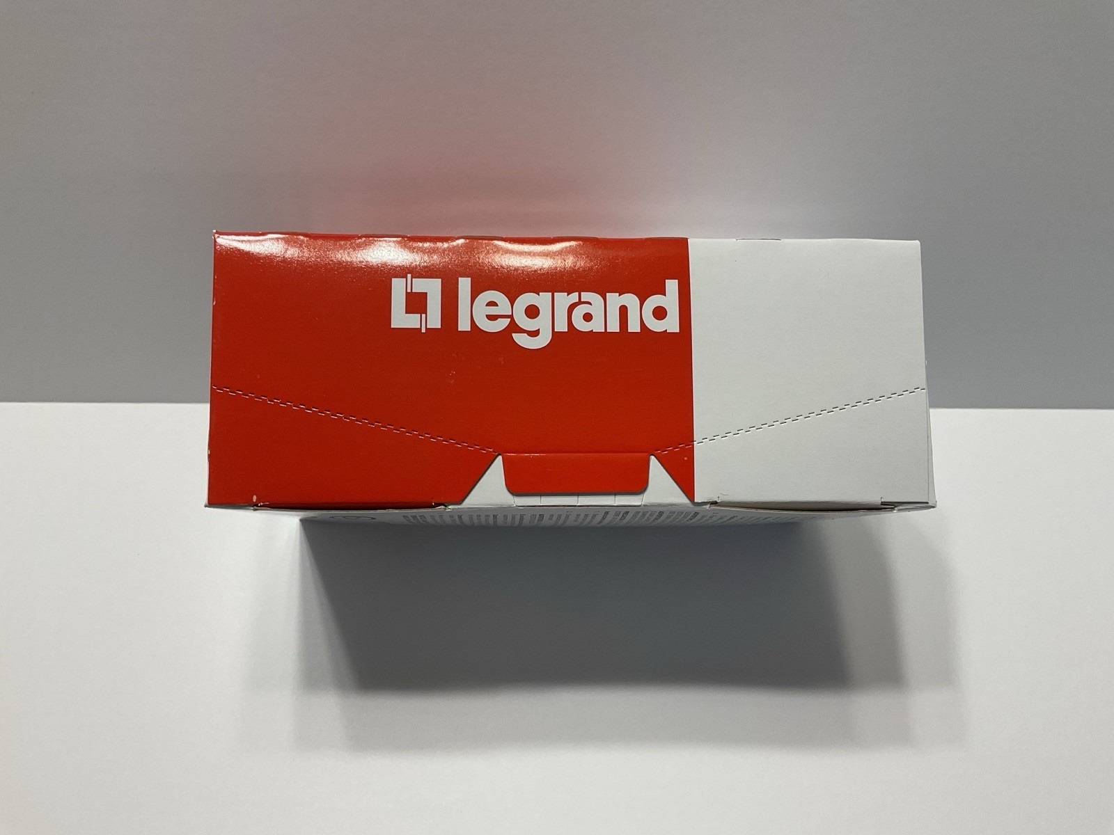10 PK NEW Legrand Pass & Seymour TM870W Decorator Switch, 15 Amp, White