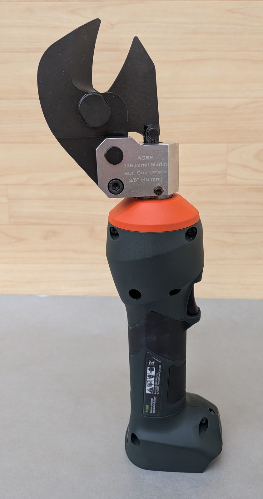 Greenlee Gator ES20X Battery Powered 20mm 18V Cable Cutter (ES20CFMGL) *NO BATT*