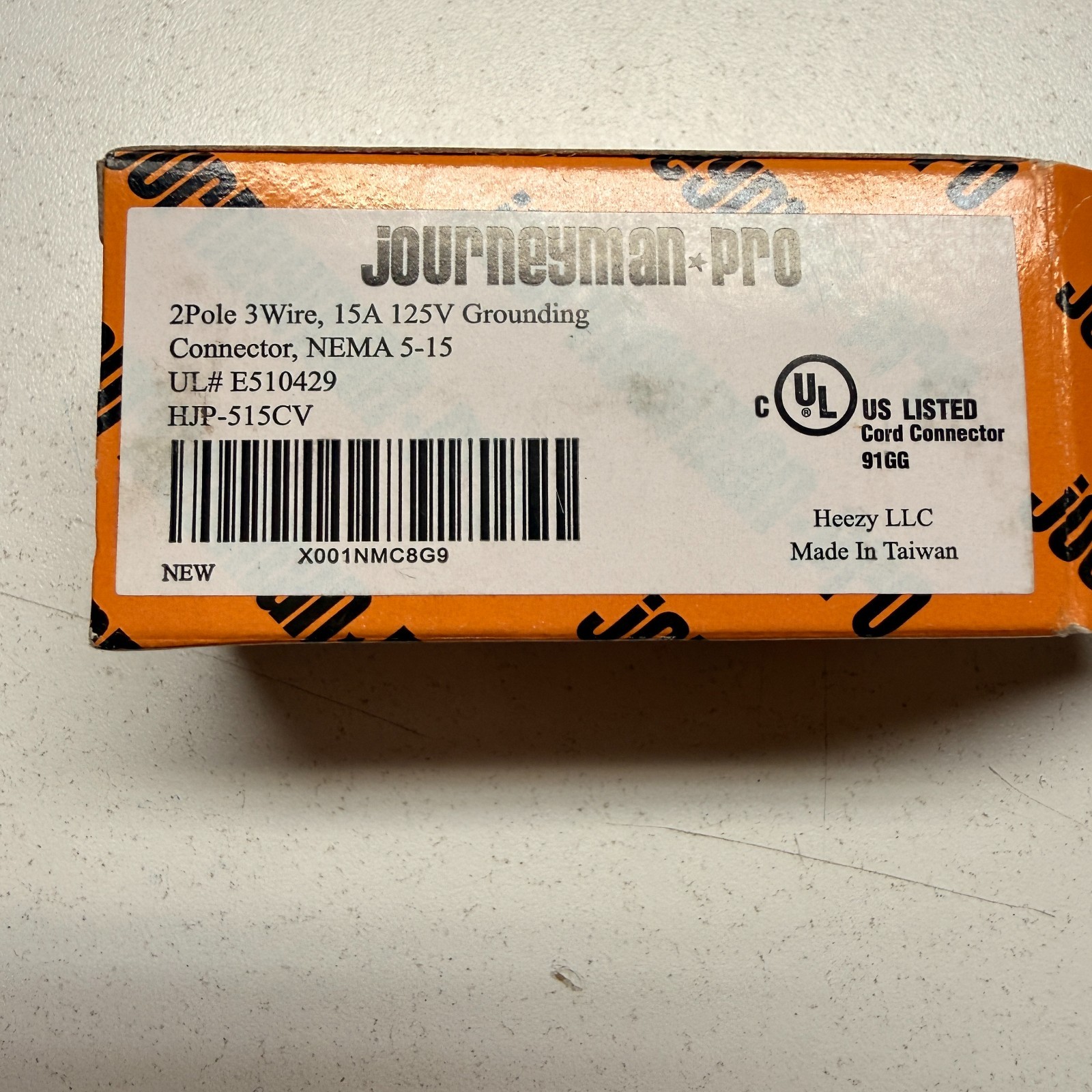 Journeyman-Pro 3 Wire 15A 125V Grounding Lighted Plug HJP-515CV