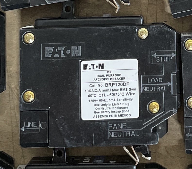 Eaton BRP120DF Type BR 20A 1P Plug-On Neutral AF/GF Circuit Breaker
