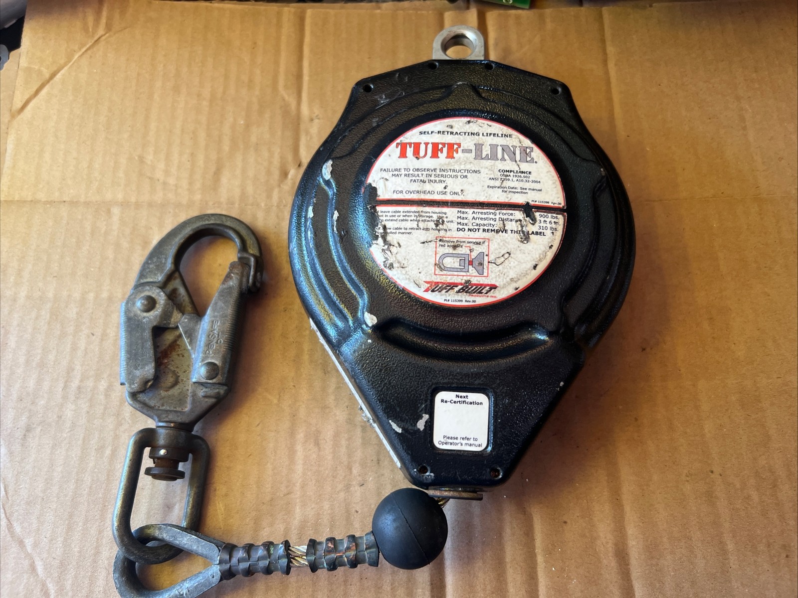 Self-retracting Lifeline Max.arres 900lbs Max Capacity 310 Llbs.