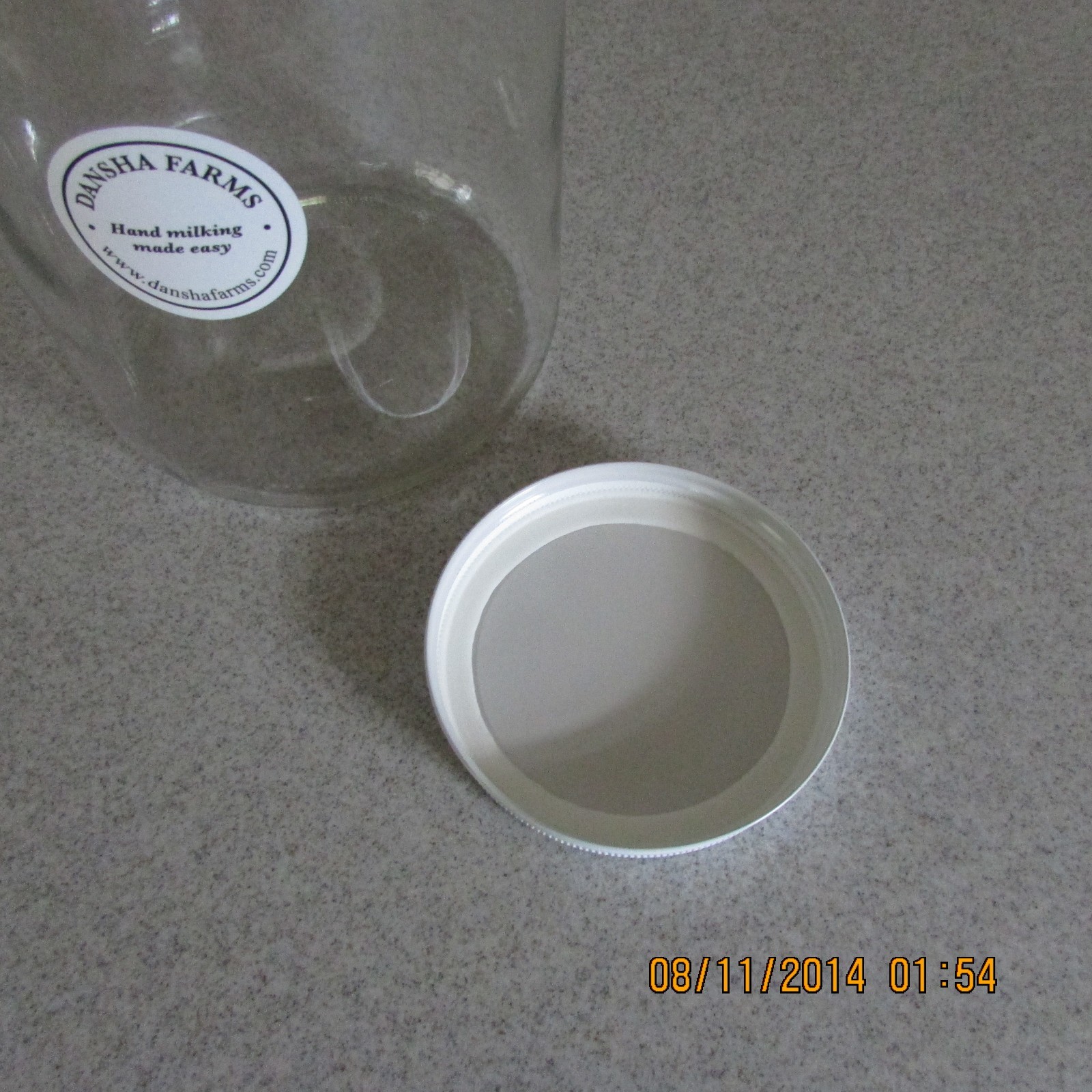 One Gallon Milker Bottle Assembly Dansha Farms™