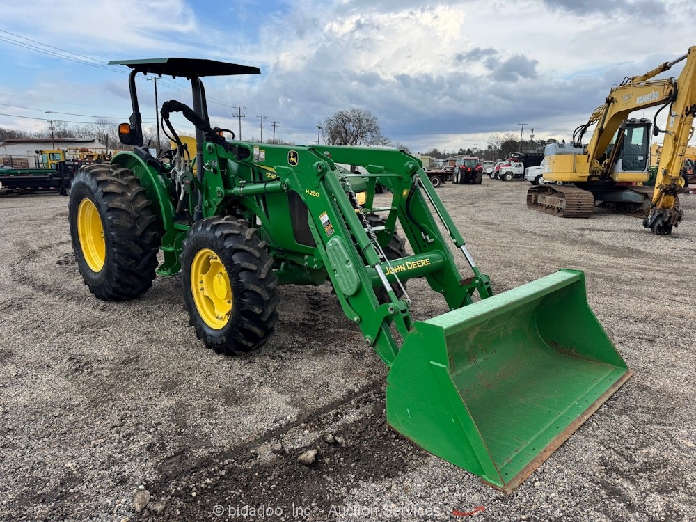2015 John Deere 5085M 4WD Utility Farm Tractor H260 Loader PTO 3-Point bidadoo
