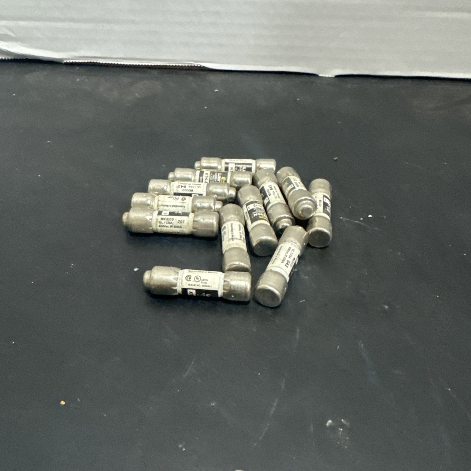 Lot Of 12 Bussmann FNQ-R-15 600Vac Fuses Limitron TIME DELAY Fuse NOS