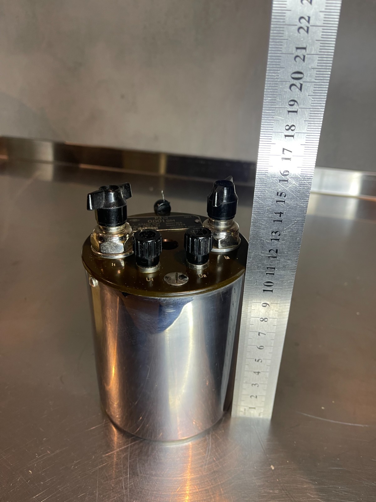 0.001 Ohm Ω Resistance Standard Resistor Calibrator Accuracy 0.01% NEW Tested