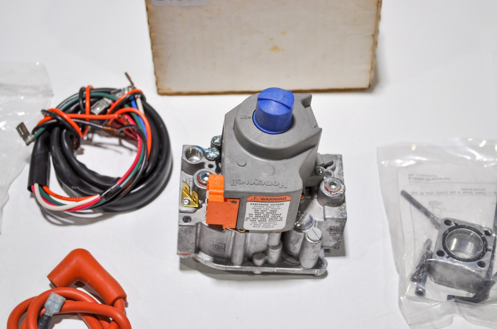 Honeywell Y861OU3003 Pilot RetroFit Kit 6.V VR8304M3558 (SEE DETAILS)