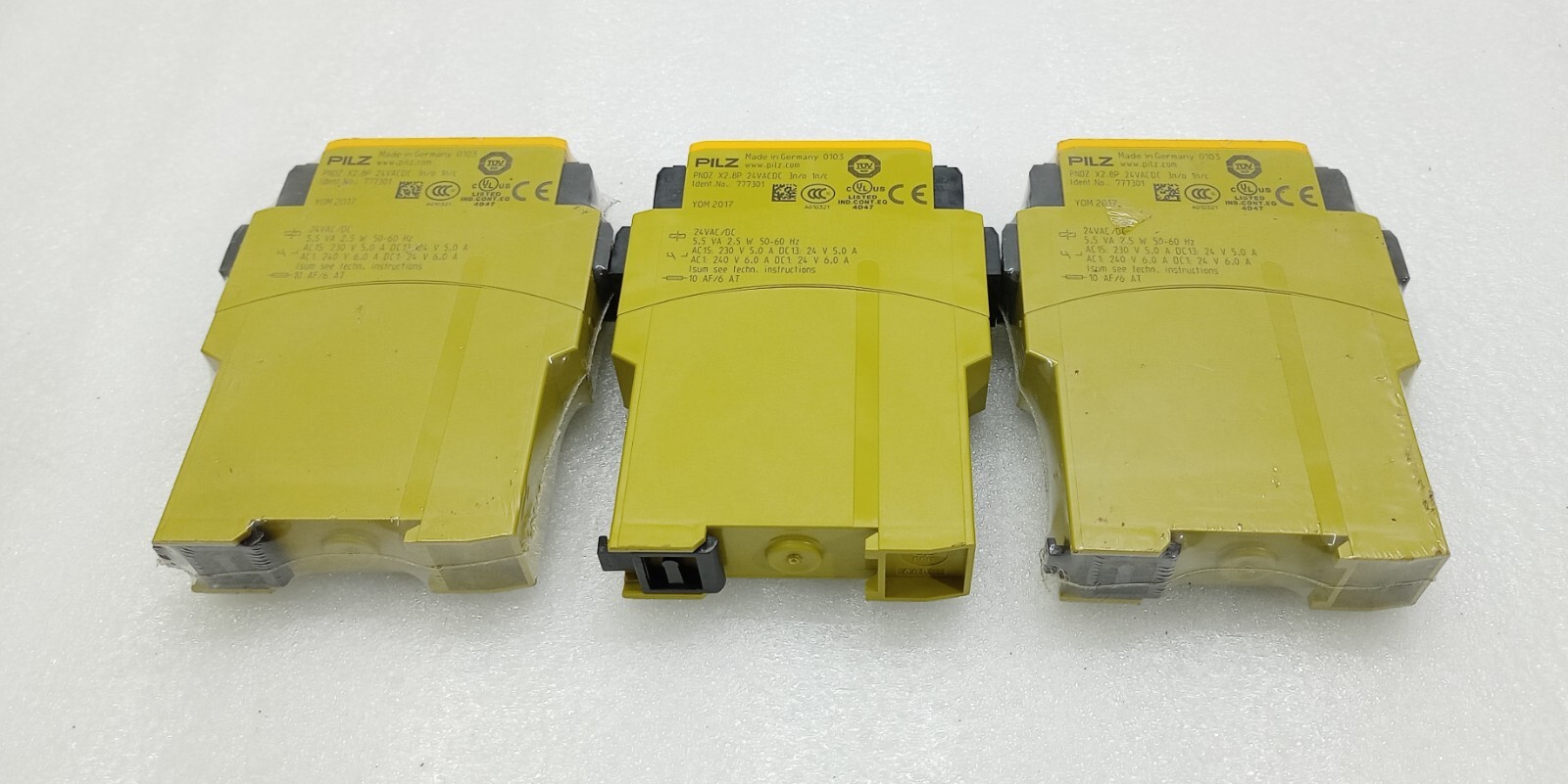 PILZ PNOZ X2.8P 777301 Safety Relay