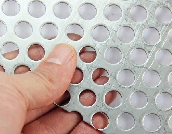 SHREDDER FULLY BUILT – 21 x 5MM 3 BLADE ROTATING SHEAR CUTS PLUS 6MM SIEVE