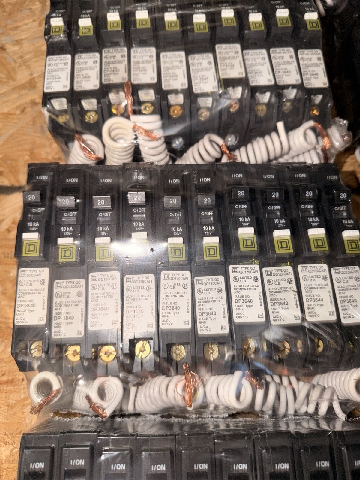 10 PCS Square D QO120CAFI QO 20A Arc Fault AFCI BreakerS W/ Pigtail NEW TAKE OUT