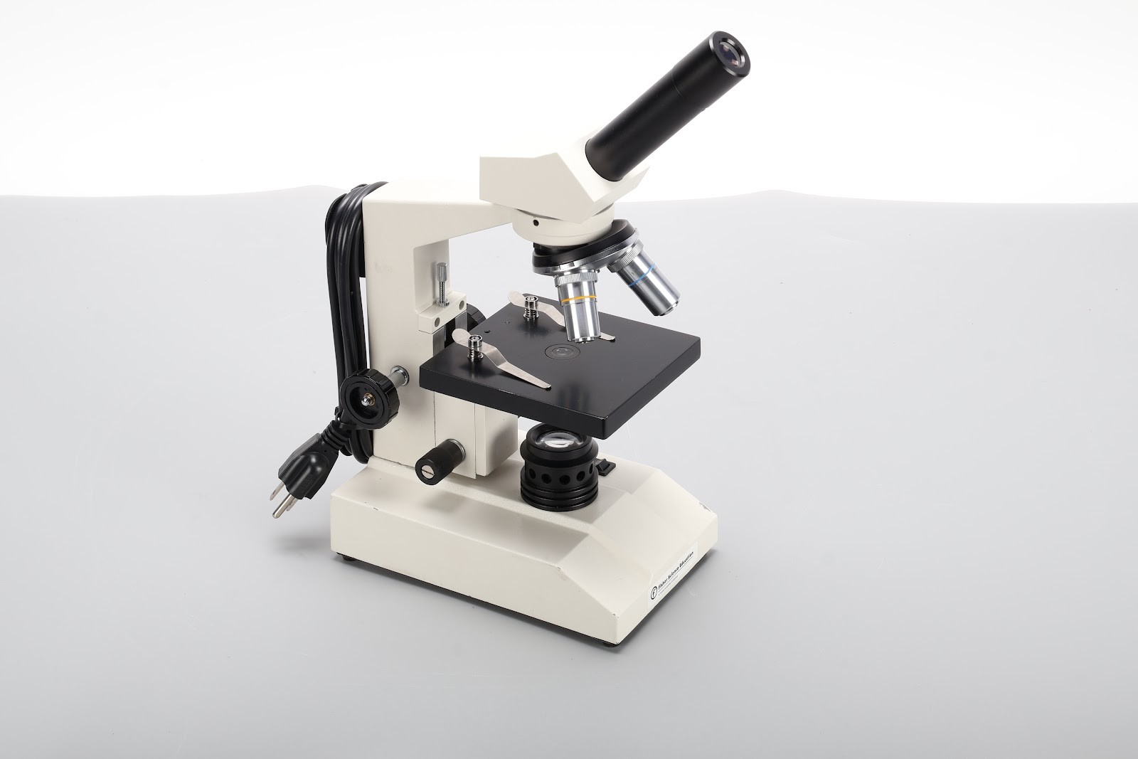 Fisher Science Education S71001 Middle/High School Lab Microscope & Objectives