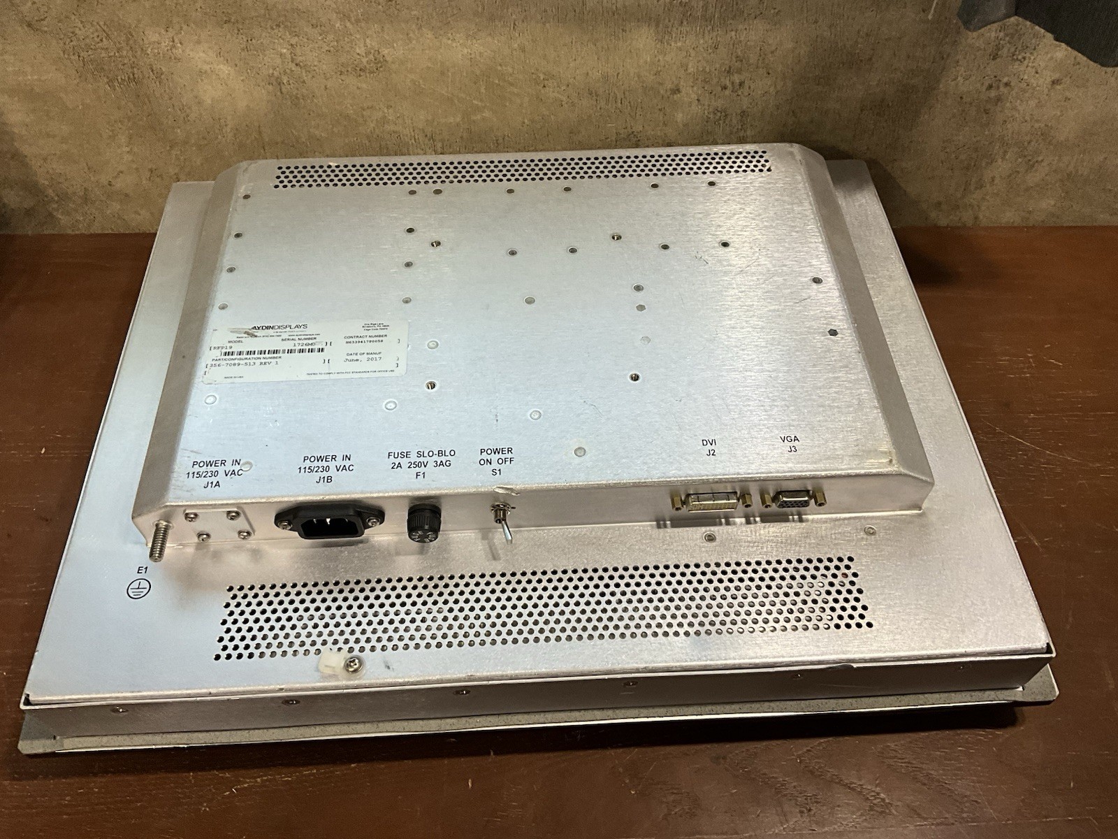 AYDIN DISPLAYS MODEL RFP19 PART NUMBER 356-7089-513 DISPLAY MONITOR