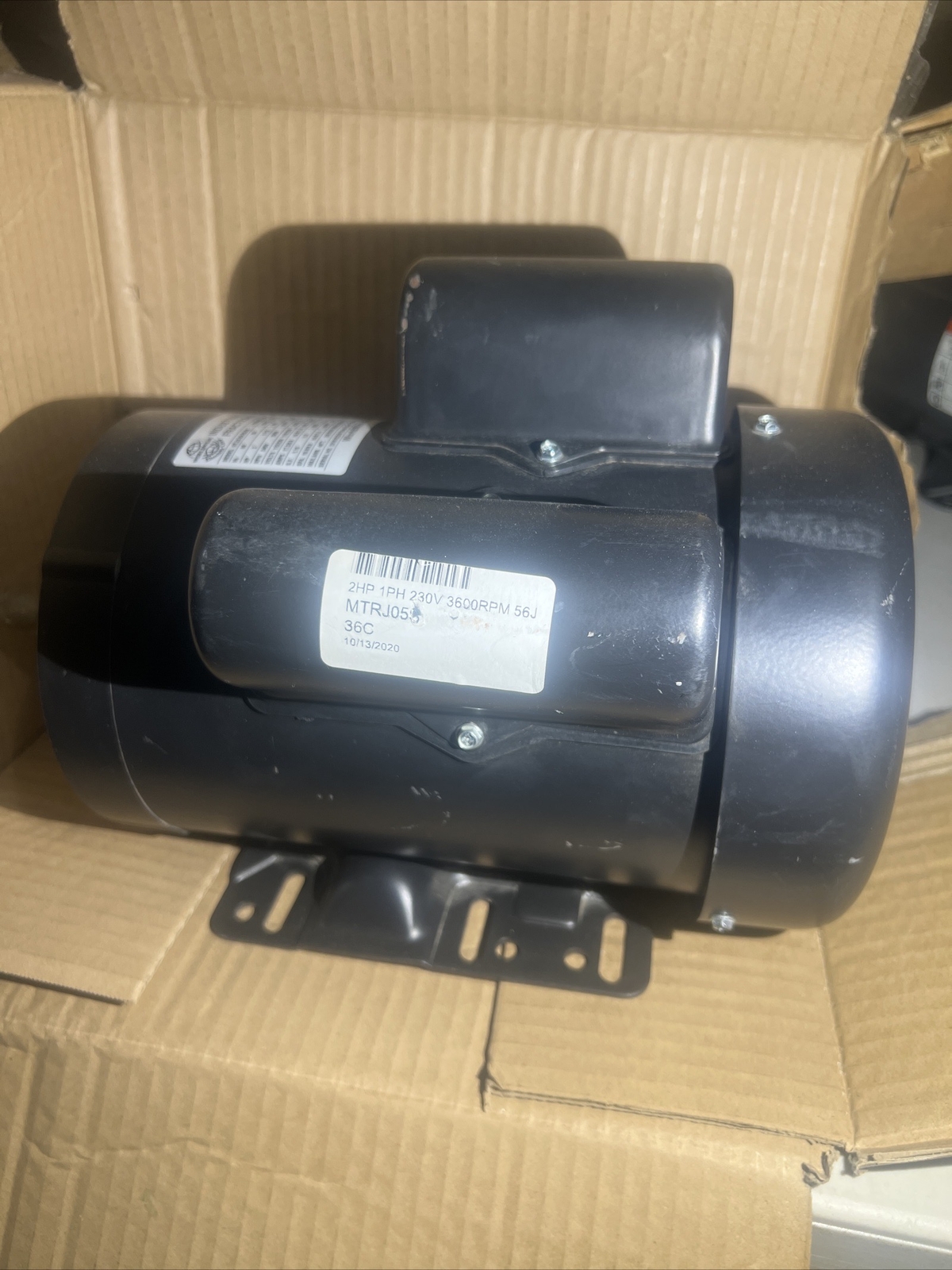 2 HP Electric Motor Single Phase 56H Frame 3450 RPM TEFC 115 / 230V C Face