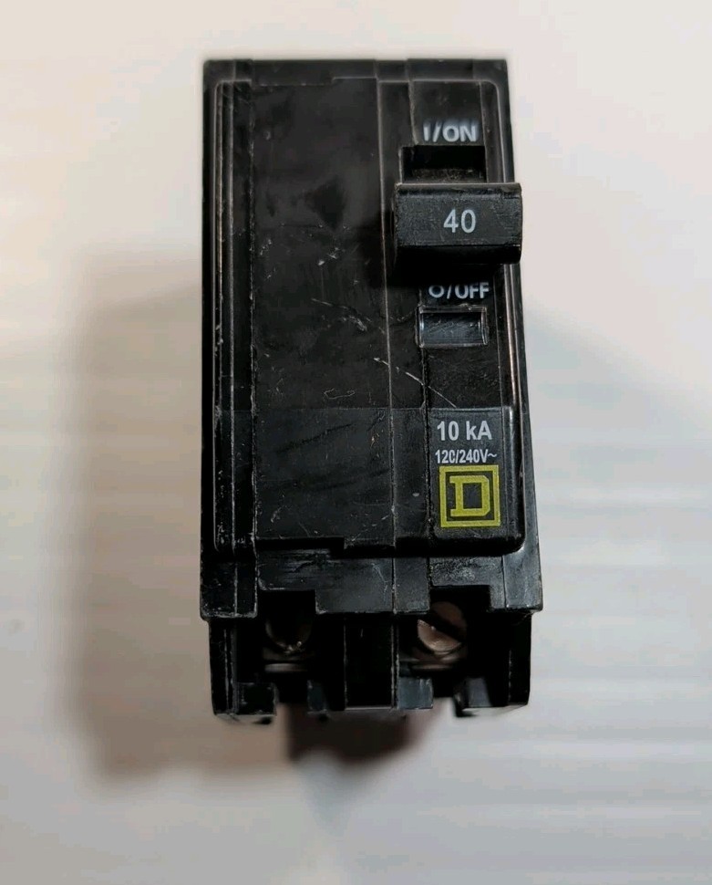 SQUARE D QO240 40 Amp 2 Pole 120/240 Volt Plug-In Circuit Breaker