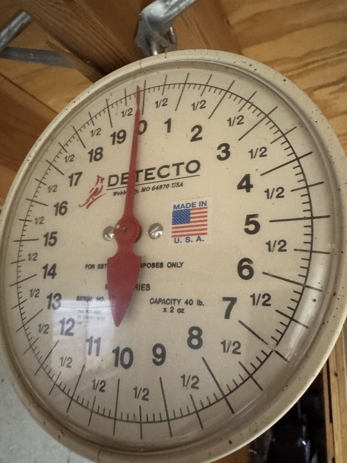 Detecto, MCS-40df Hanging Dial Scale with Fish Pan, 40 lb x 2 oz