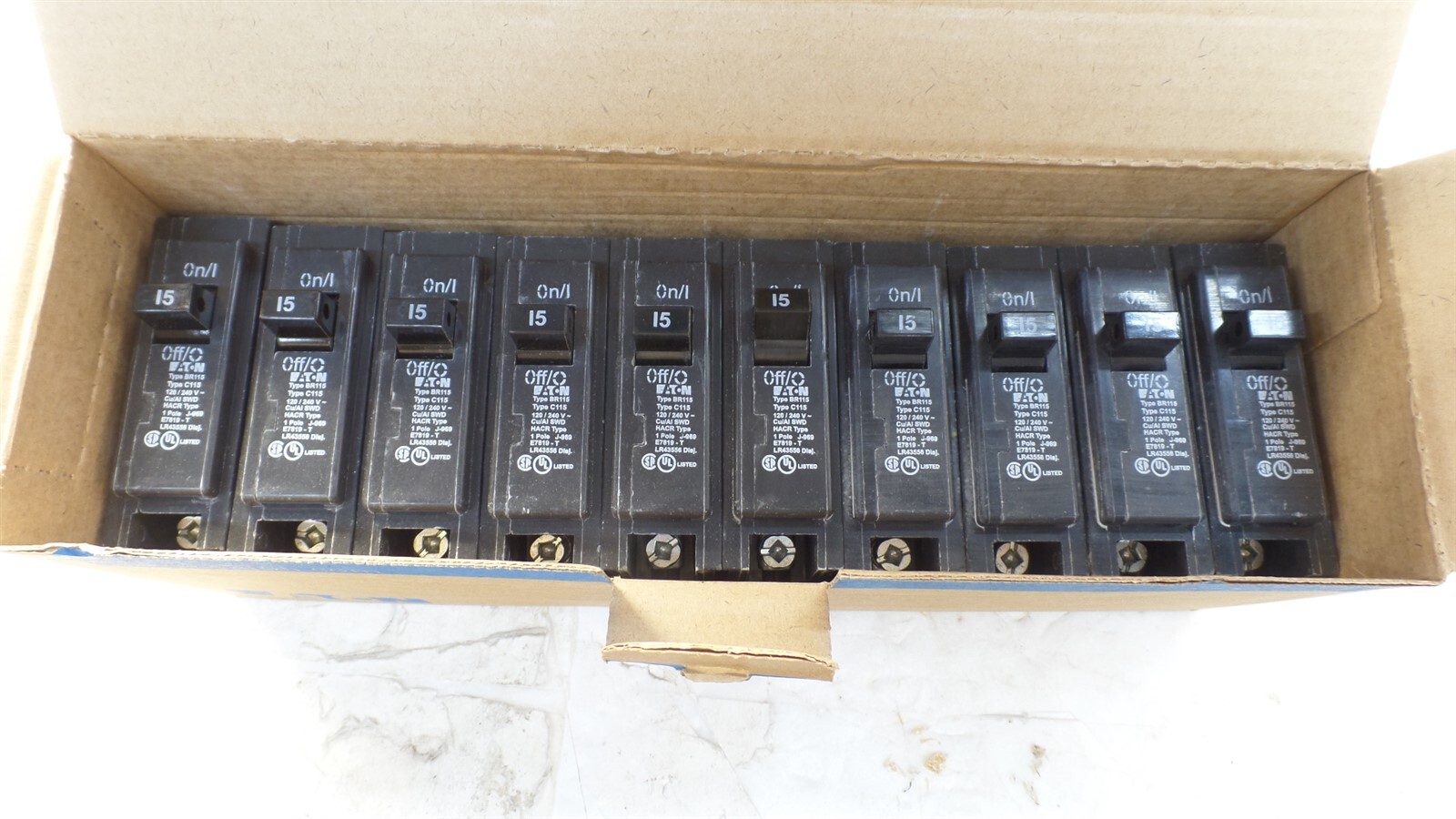EATON BR115 BR 15A AMP 120/240V VOLTS SINGLE-POLE CIRCUIT BREAKER