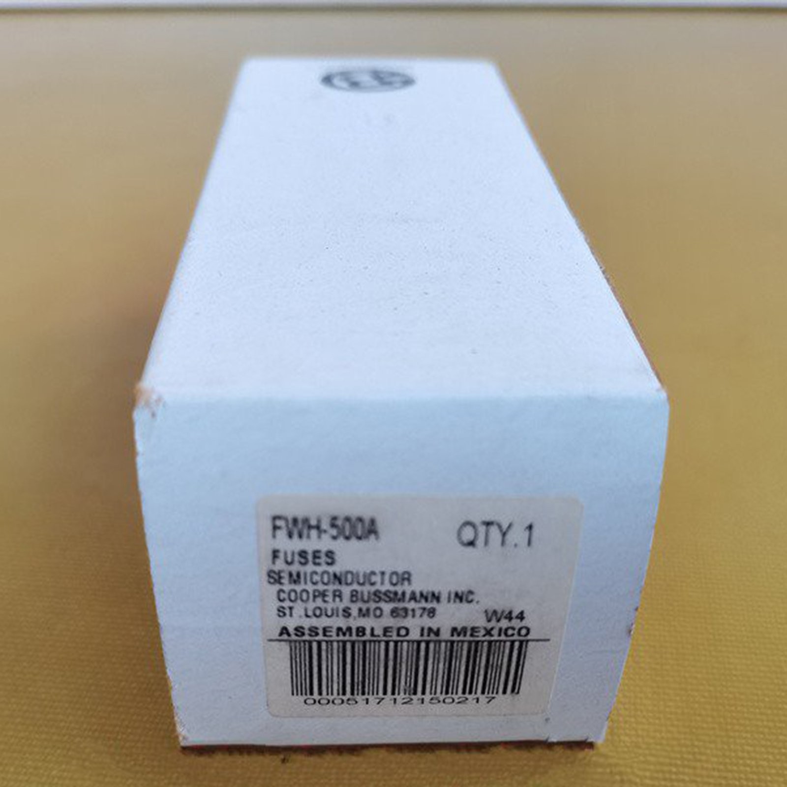 1piece new Bussmann FWH-500A 500Amp (500A) Fast Acting Fuse Free ship
