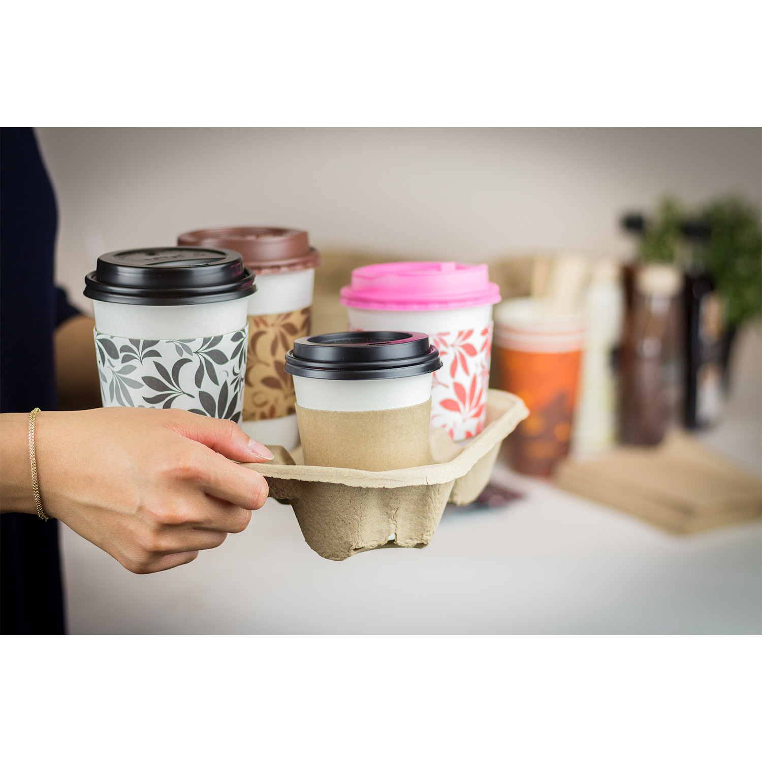 Karat Cup Holder – 4 Cups (8 – 32oz) – 300 ct, C5000