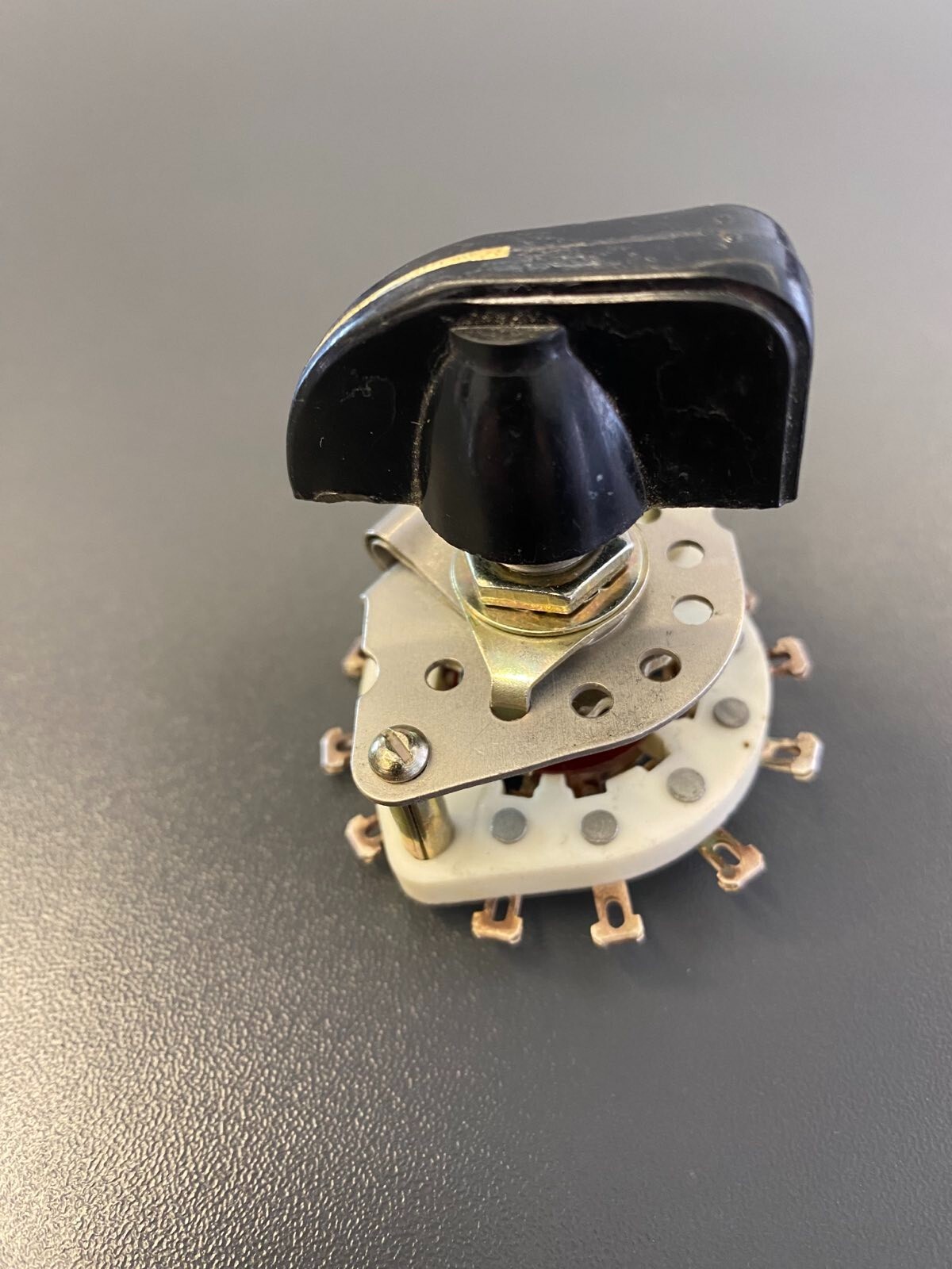 Ceramic Rotary Switch 2 pole 5 positions with knob Break-Before-Make. NOS. Lot 1