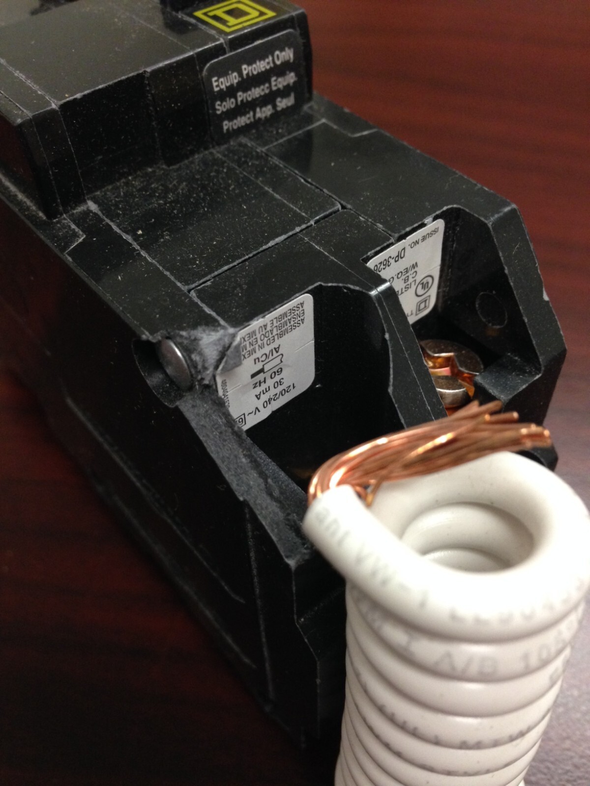 QOB225EPD 2Pole 25Amp 120/240Volt Bolt-On Equip. Protection NEW SQUARE D