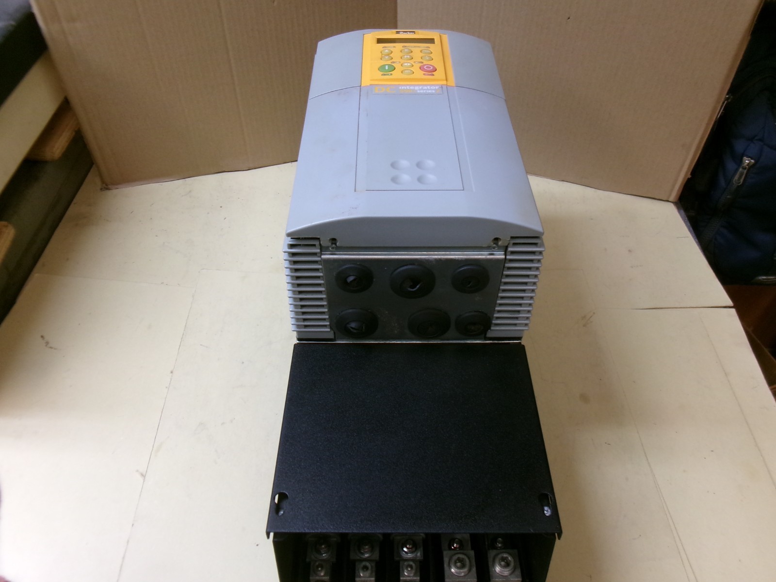 Parker 590P-DRV/0165/500/0011/US/Arm/0/115/0/AUX/0 Drive , 955+8R0100