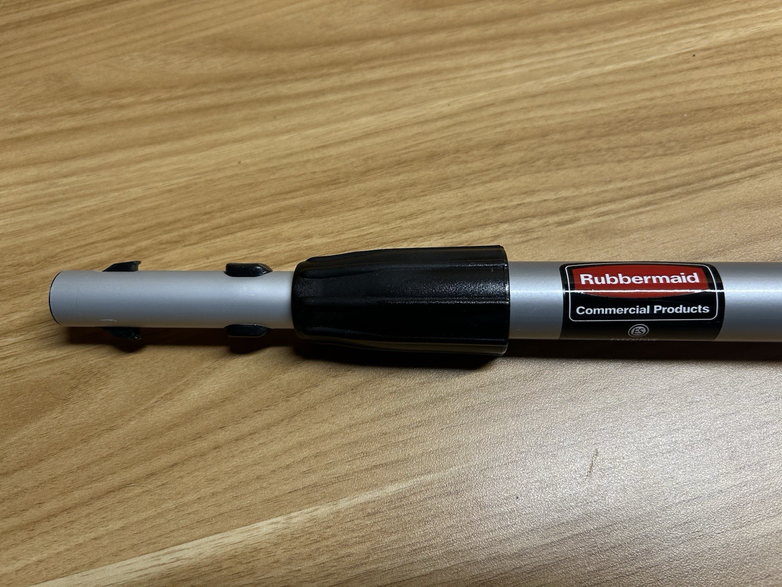 RUBBERMAID HYGEN Telescoping Extension Handle Executive Series Case Of 6 New