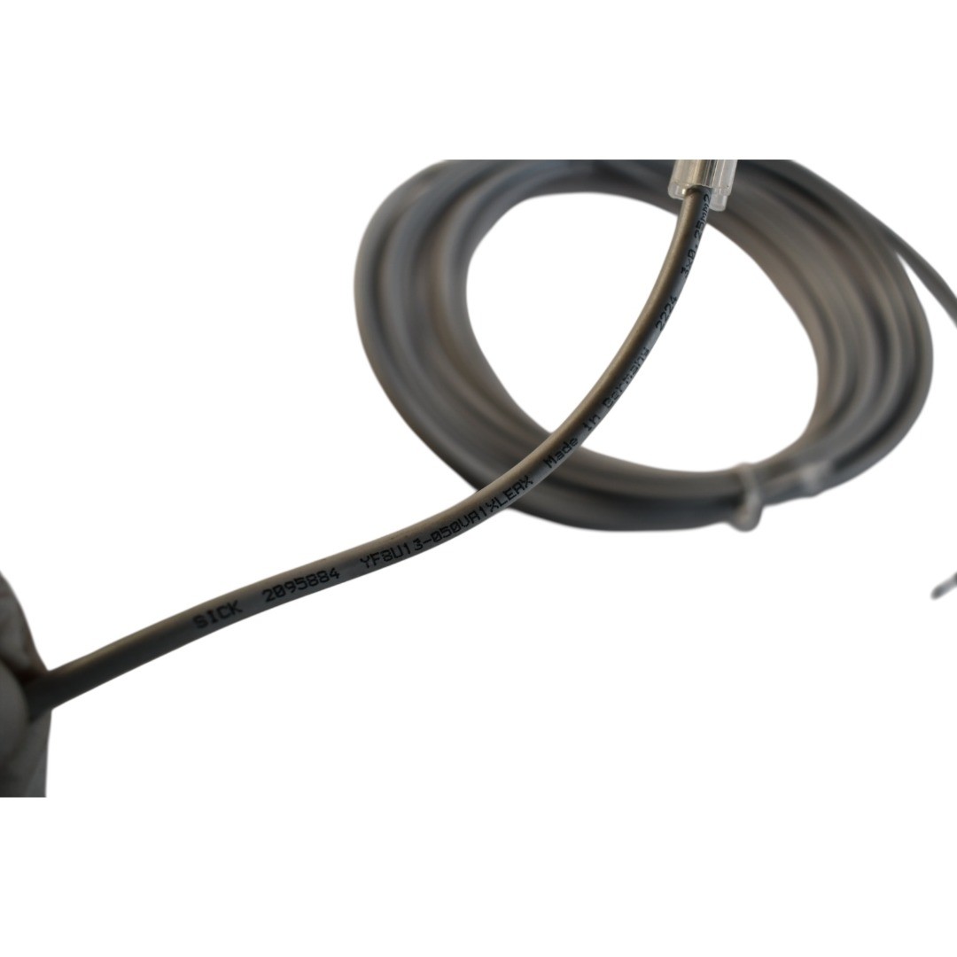 NEW SICK 2095884 YF8U13-050VA1XLEAX M8 3-Pin Female to Flying Leads 5m PUR