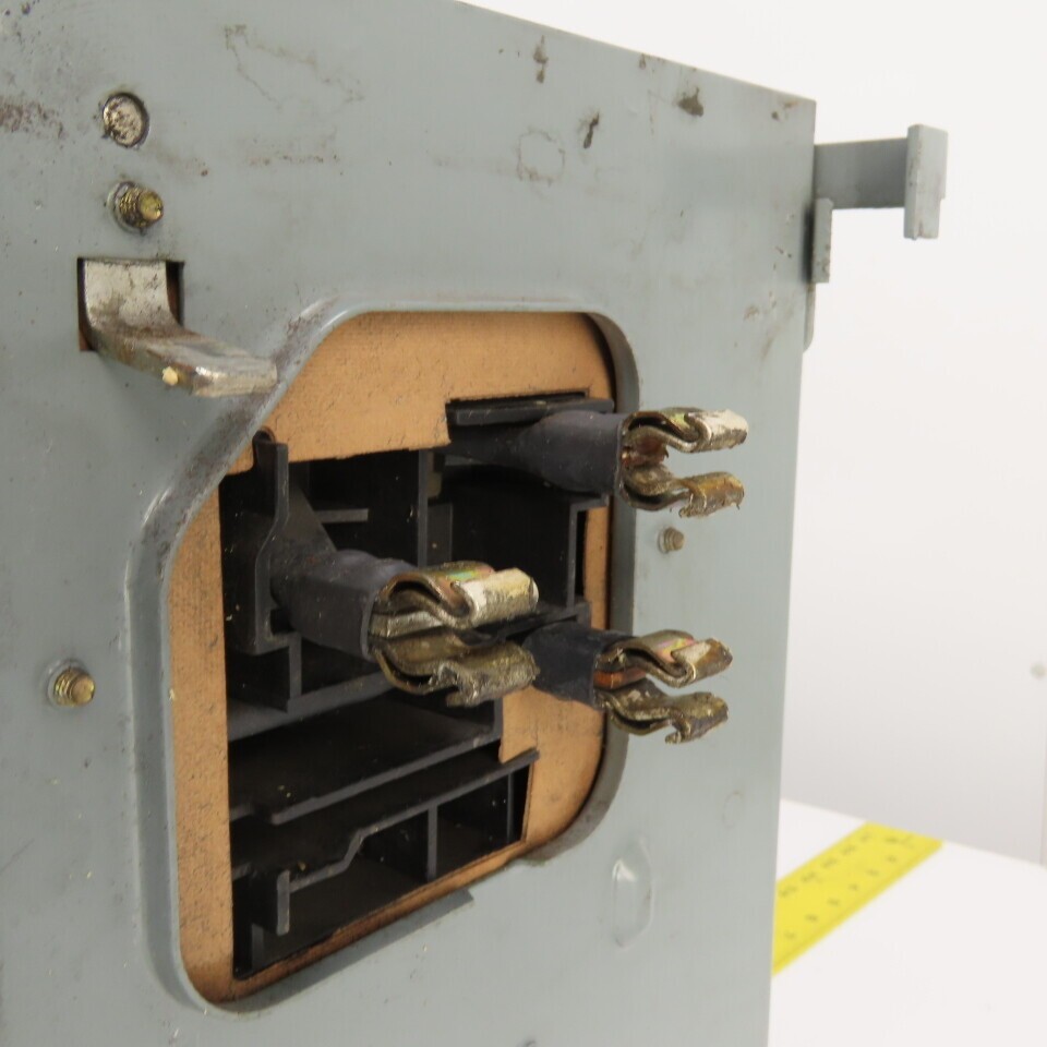 Square D PQ3603G I-Line Fusible Busway Plug Switch Unit 30A 3P 3W 600V