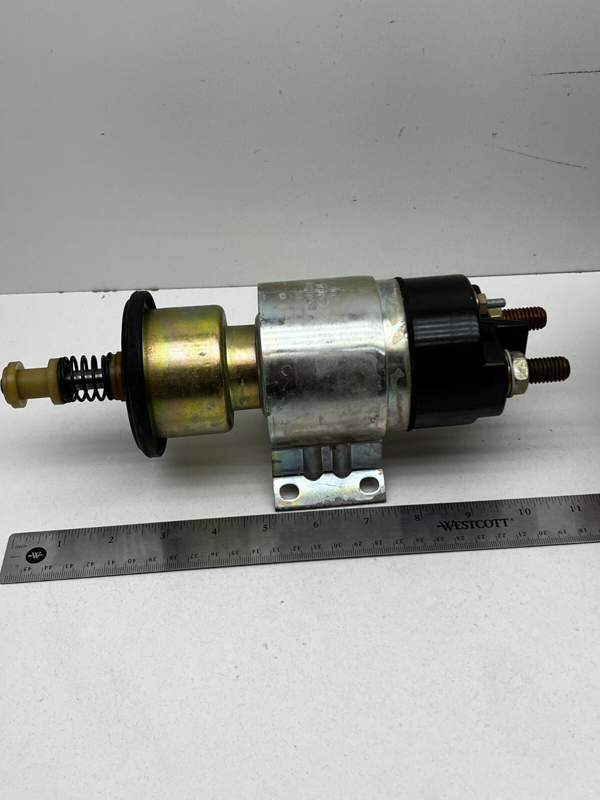Genuine CAT Caterpillar 3T0868 Solenoid 24V (Bosch 0331410002) ~Some Oxidation~