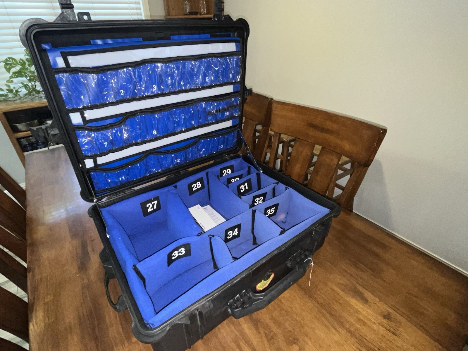 Iron Duck Pelican 1600 24″ x 18″ x 8″ EMS Medic Ambulance Hard Case, Black