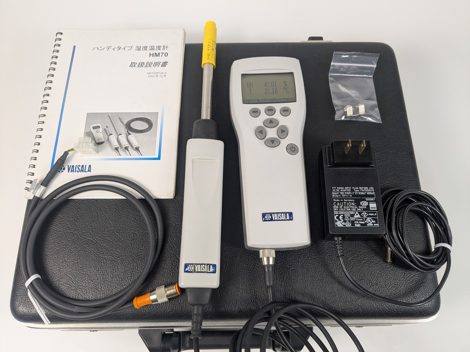 VAISALA HM70 Handy Type Thermo-Hygrometer Indicator with case MI70 HMP75