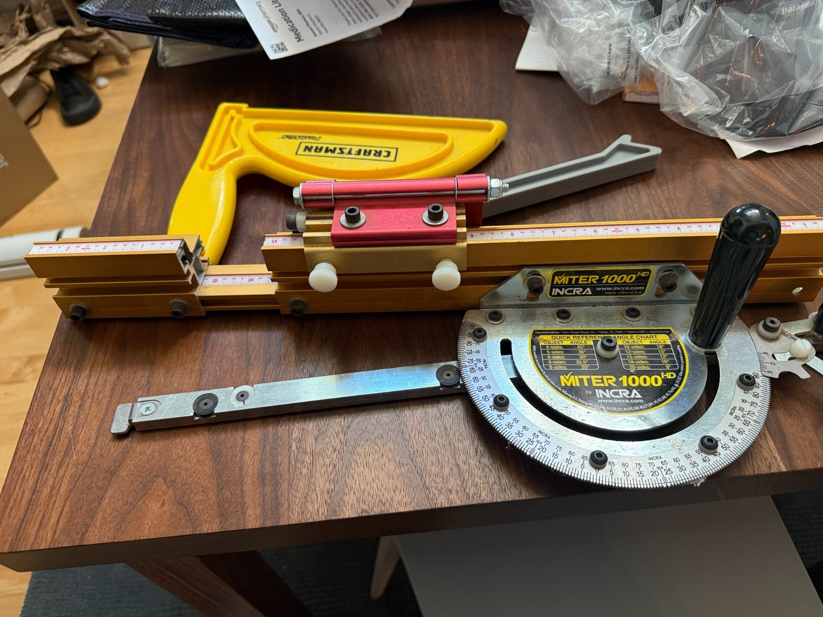 Incra Miter Gauge 1000HD table saw woodworking tool