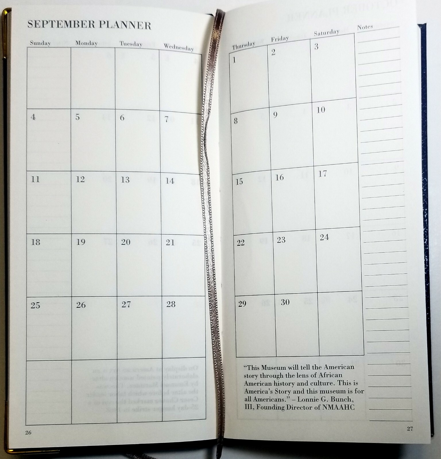 2022 Weekly/Monthly Sundial or Smithsonian pocket planners, 3 1/4 in x 6 1/2 in