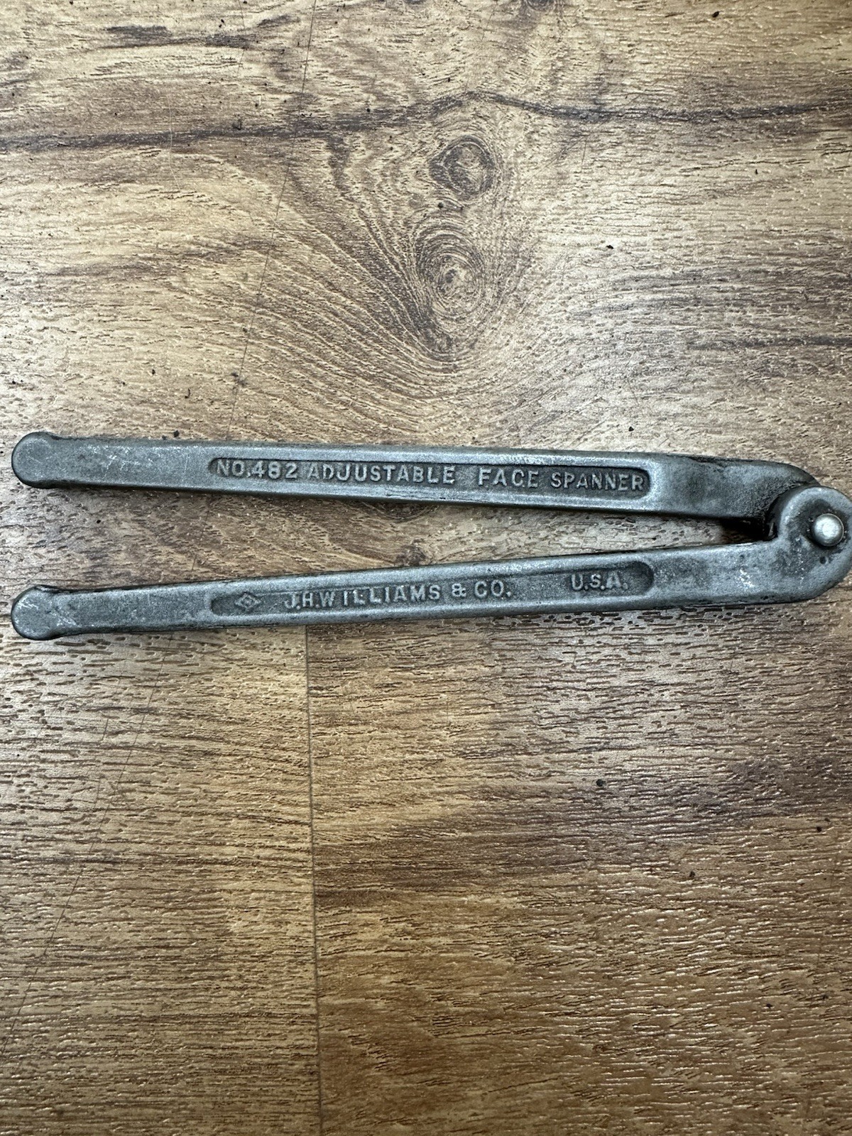 J.H. WILLIAMS owned by snap-on Adjustable Face Spanner Wrench 2″ No. 482 USA