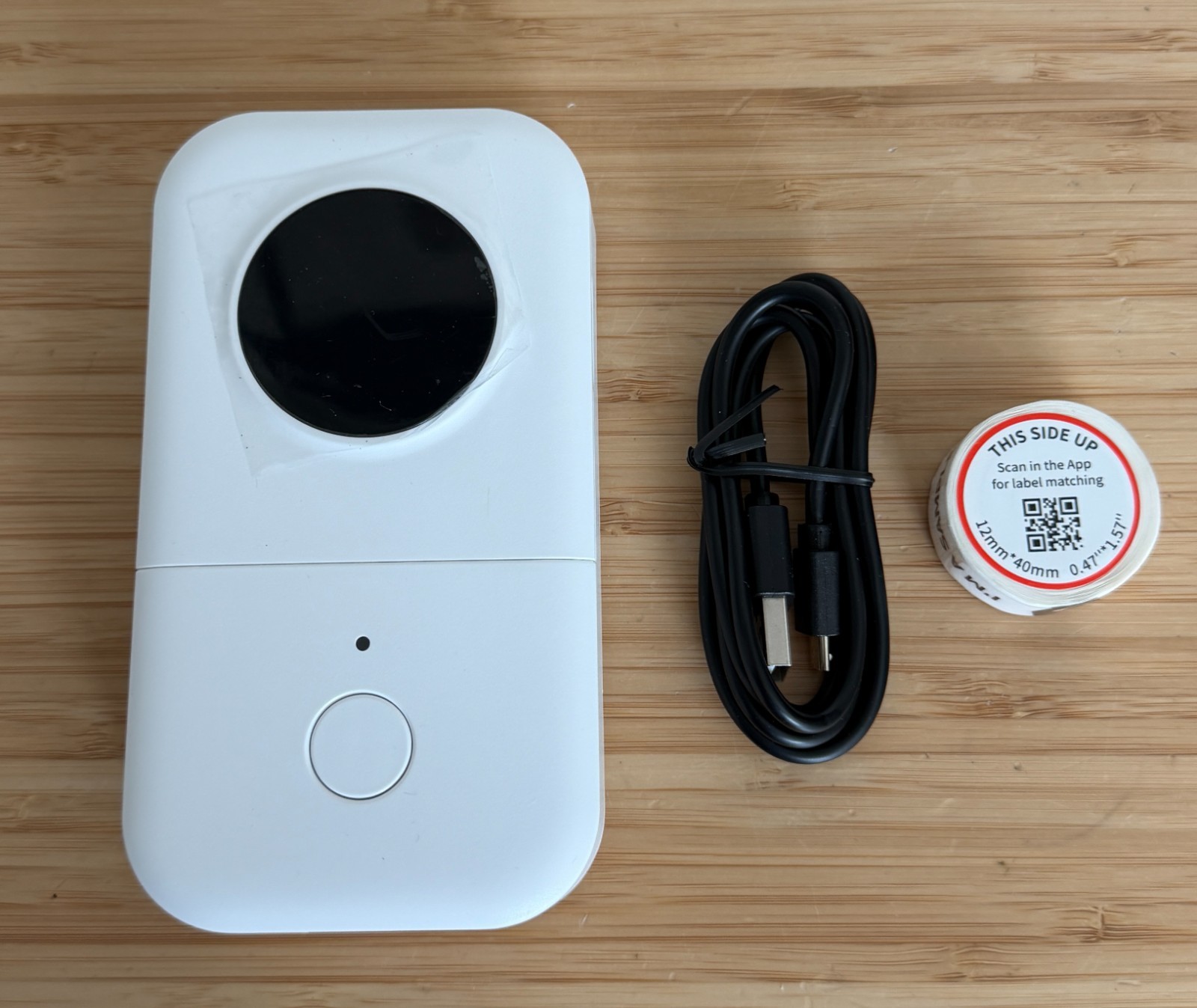 Phomemo D30 Smart Mini Label Maker White *OPEN BOX* + Sample Paper & Cord app
