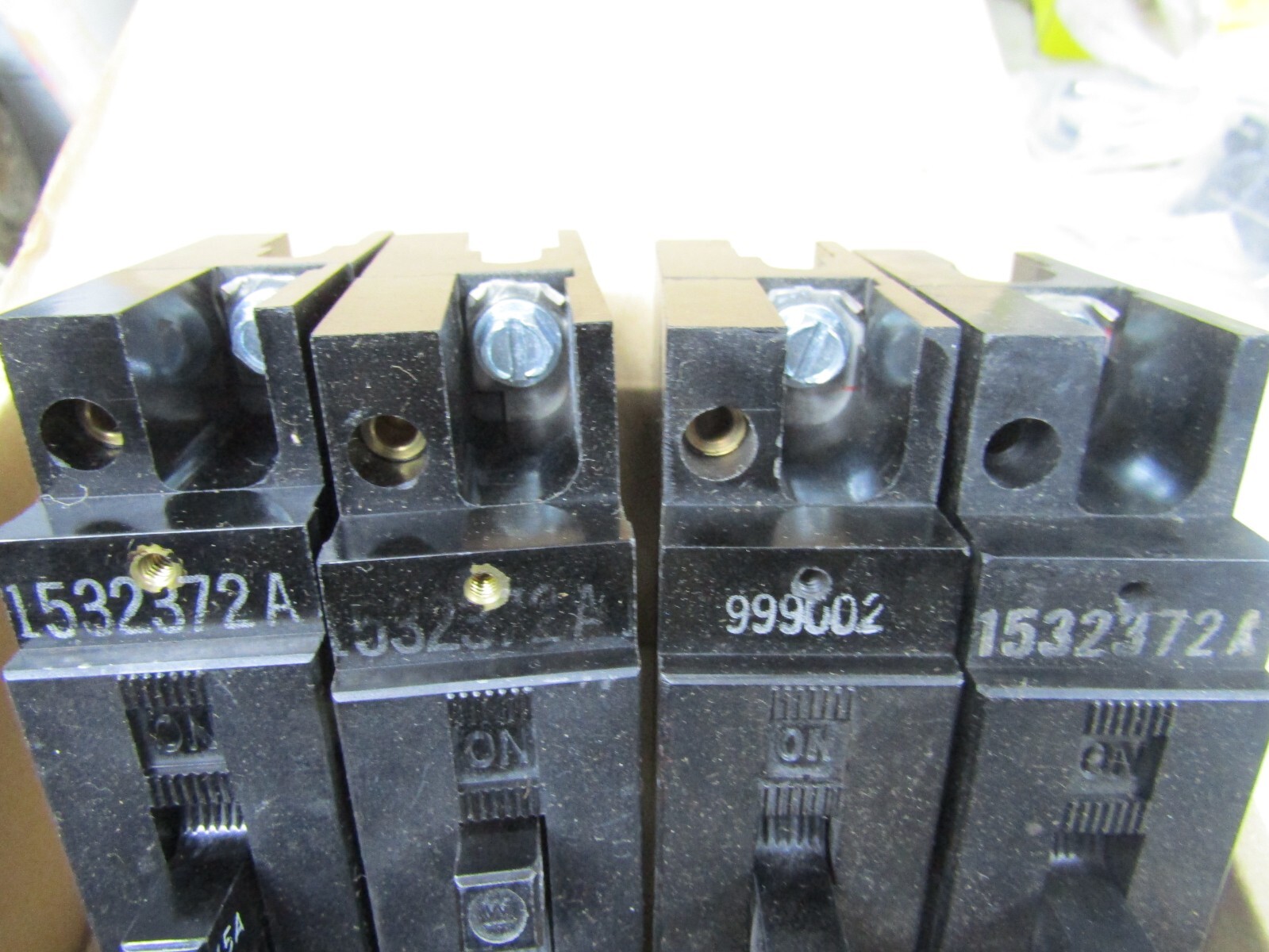 🔥 NEW CUTLER HAMMER 15 AMP CIRCUIT BREAKER SINGLE POLE 120 VAC 1P E1015 E1015R