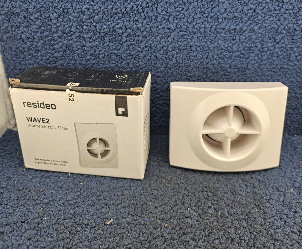RESIDEO WAVE2: Two-Tone Indoor Electric Siren, 106dB @ 12VDC – White