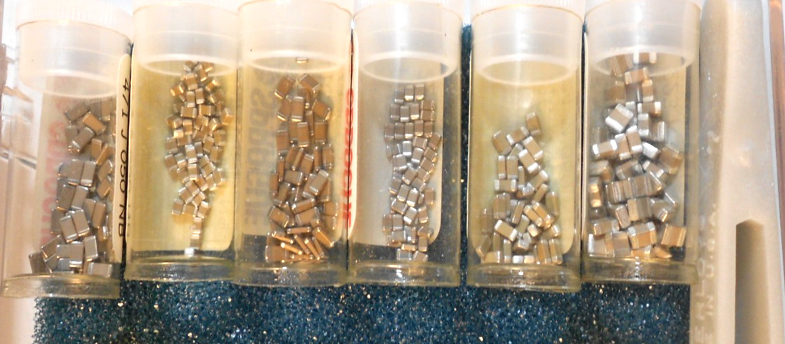 Sprague Type 2C Monolithic Ceramic Chip Capacitors Engineering Lab Kit Lot NOSE4