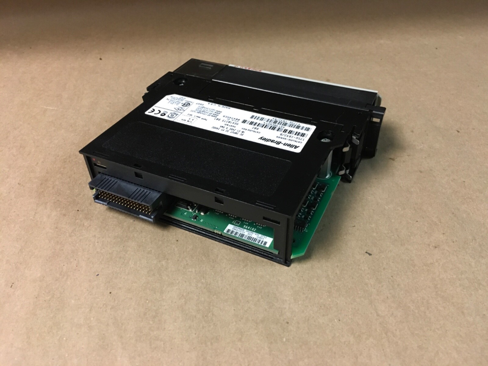 Allen-Bradley 1756-IB32/B DC Input Module 32Pt 24VDC P/N-96410273 B01 F/W 3.5