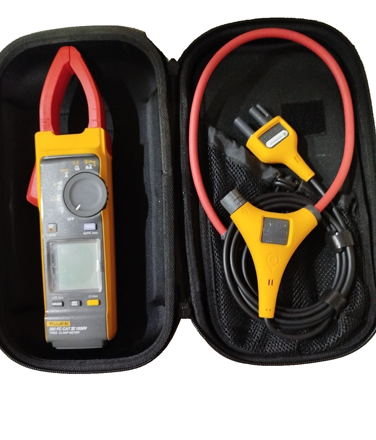 Fluke 393 FC True-RMS Clamp Meter – 1500V CAT III Compact IP54 Rated NEW