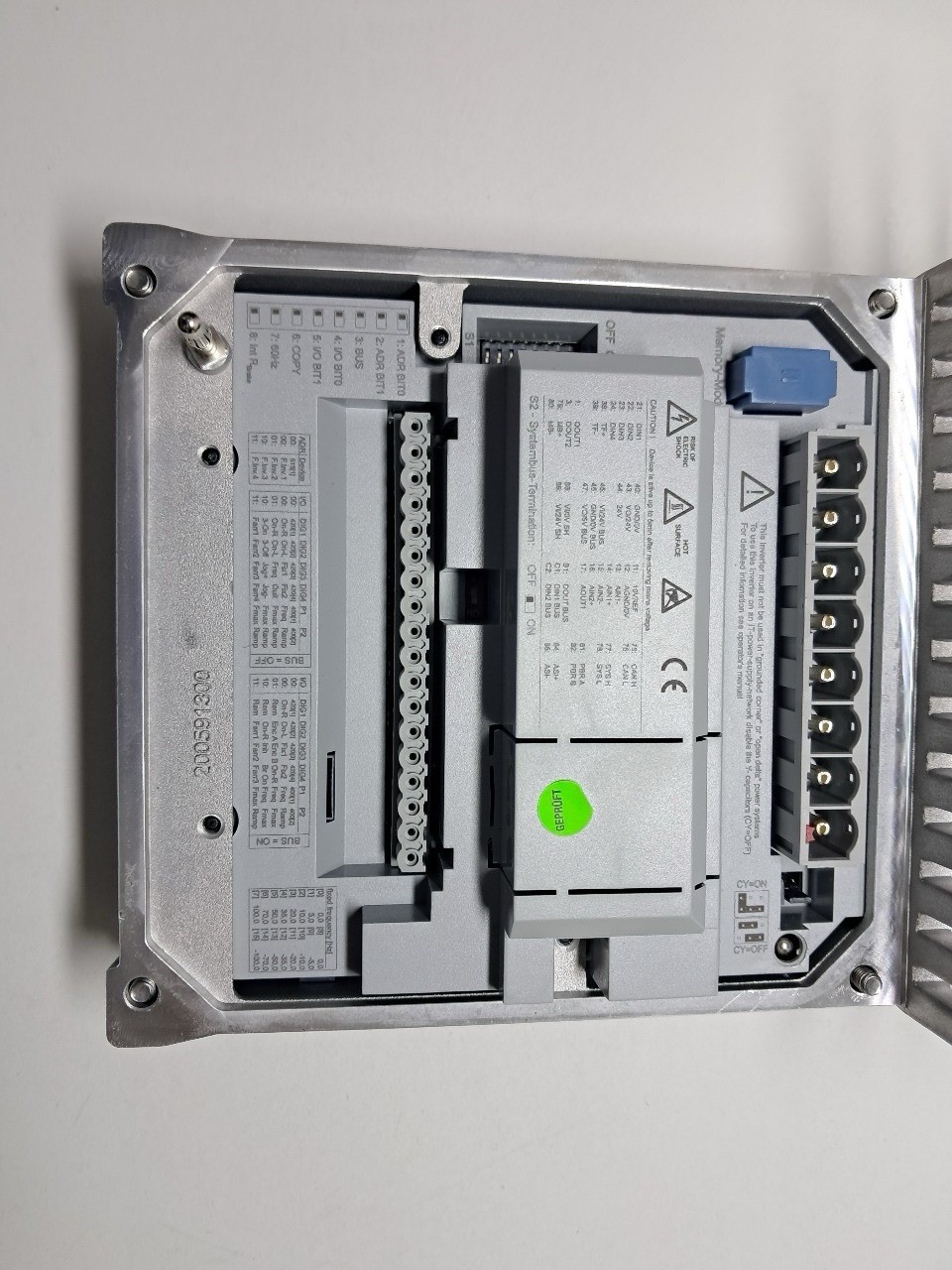 Used – Nord SK 205E-111-340-A INVERTER 1.1 kW 3ph FLA 2.7 Amps 0/400 Hz