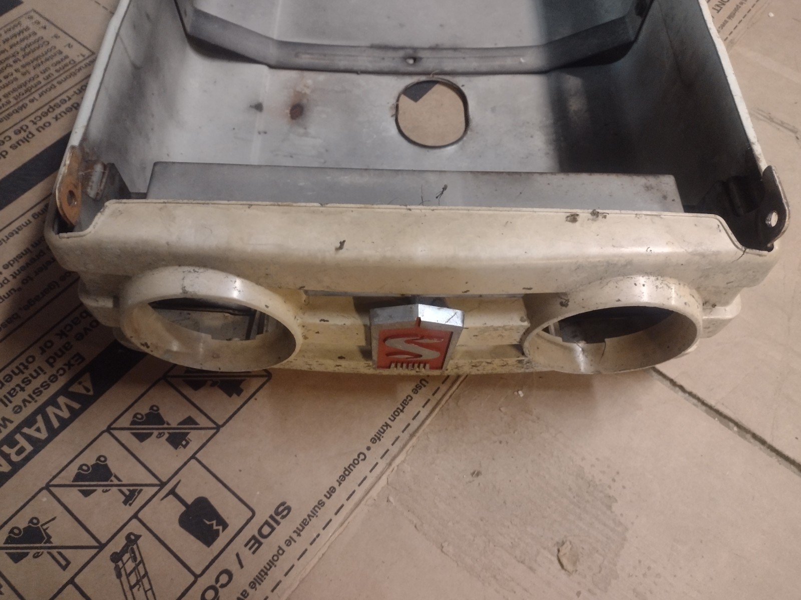 OEM USED MITSUBISHI SATOH BEAVER 3 BUCK HEADLIGHT PANEL S373