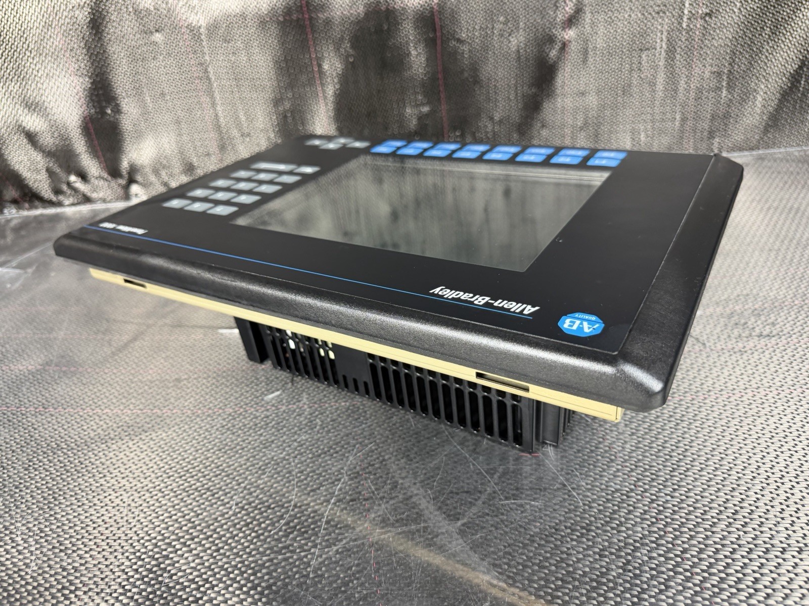 ALLEN BRADLEY PanelView 1000 2711-K10C20L1 / 2711K10C20L1 Guaranteed *ShipsFast*