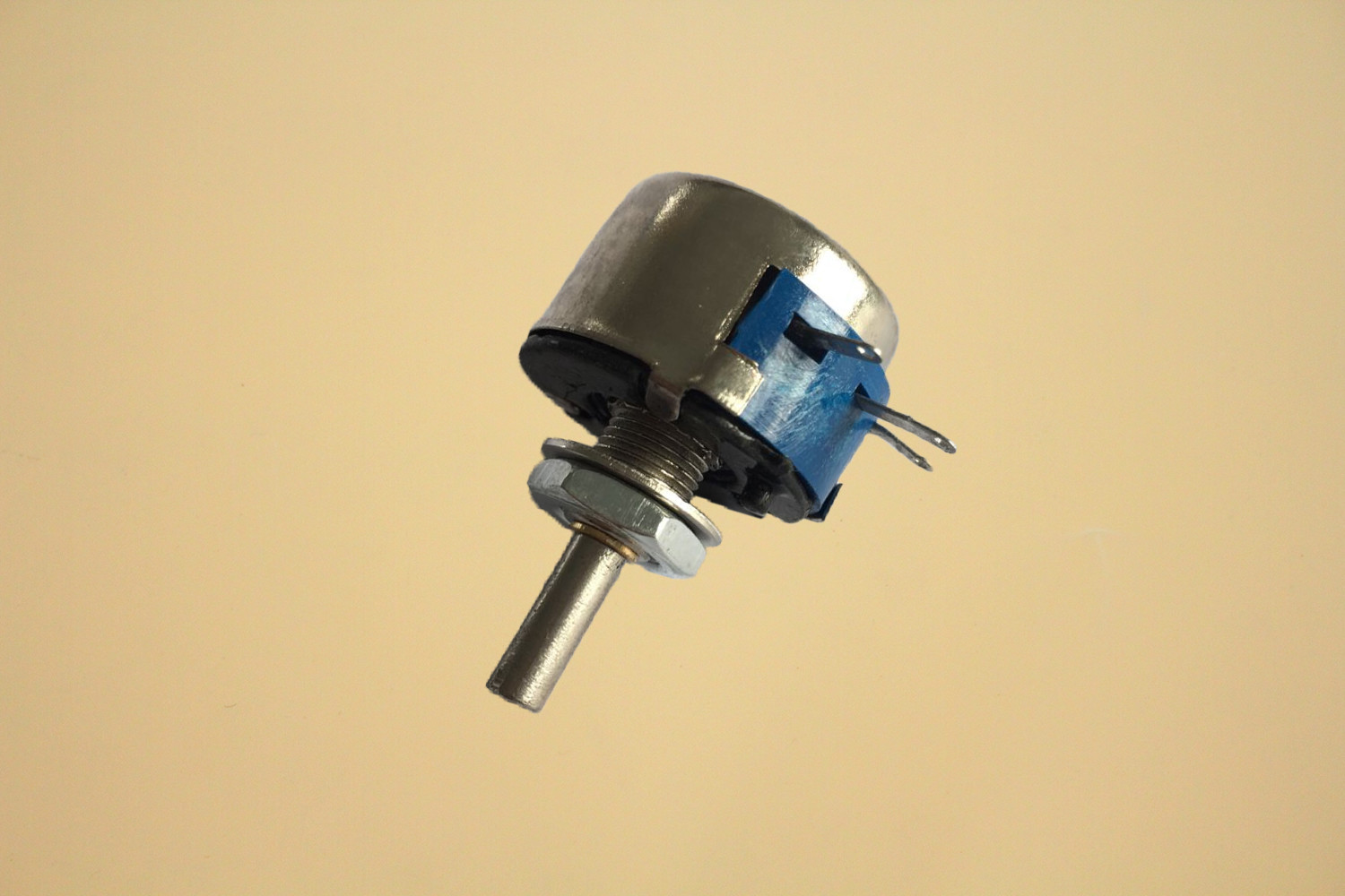 WX14-12 2.2K 2K2 ohm 4mm Dia Shaft Single Turn Wire Wound Potentiometer 3W