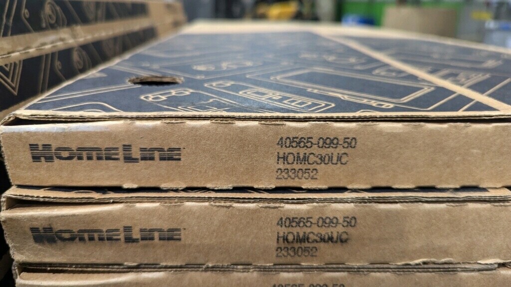 NEW SQUARE D LOAD CENTER LOADCENTER DOOR HOMC30UC